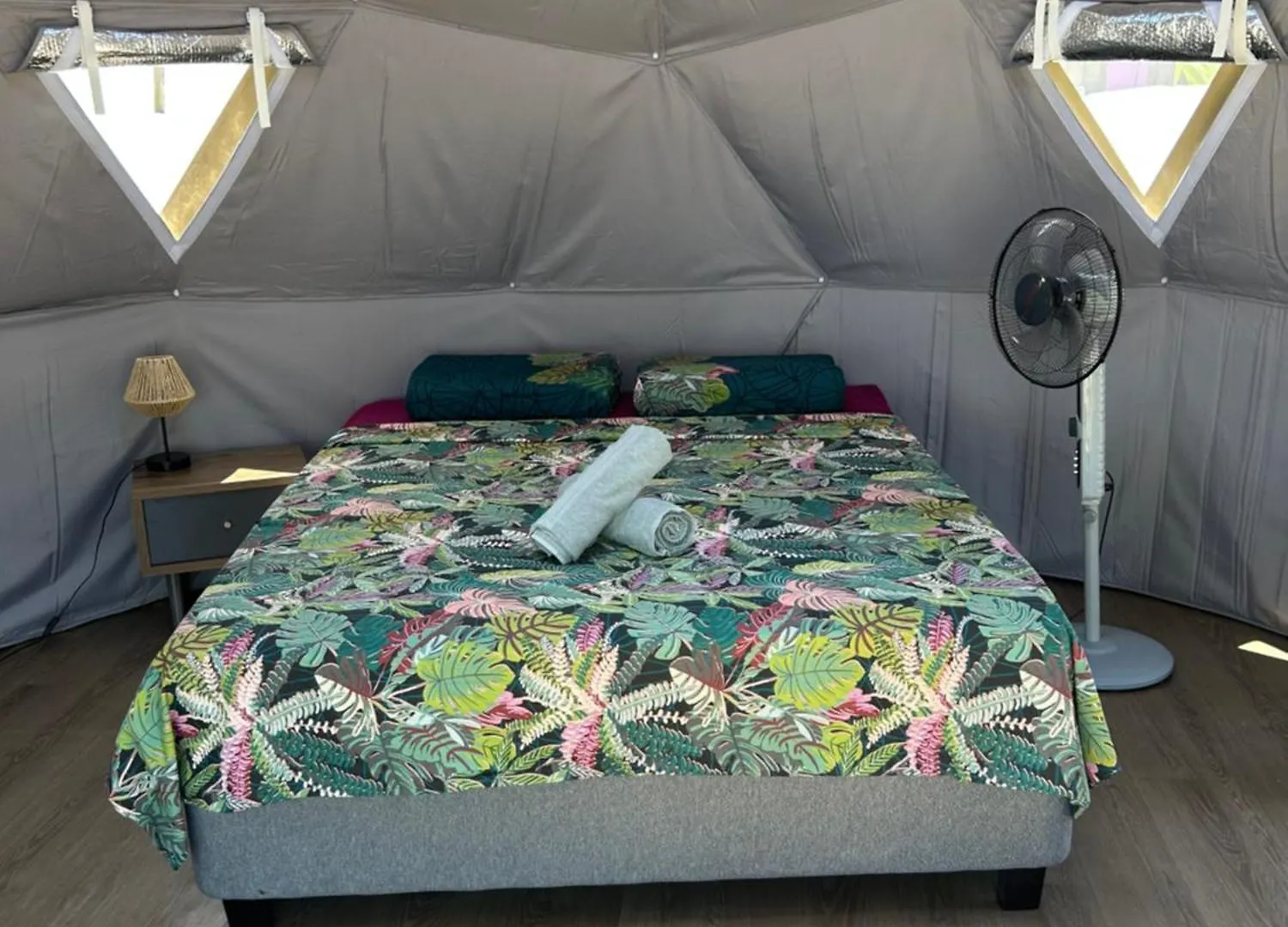 Dome Sur La Passe De Tiputa Hotel Rangiroa Luxe tent